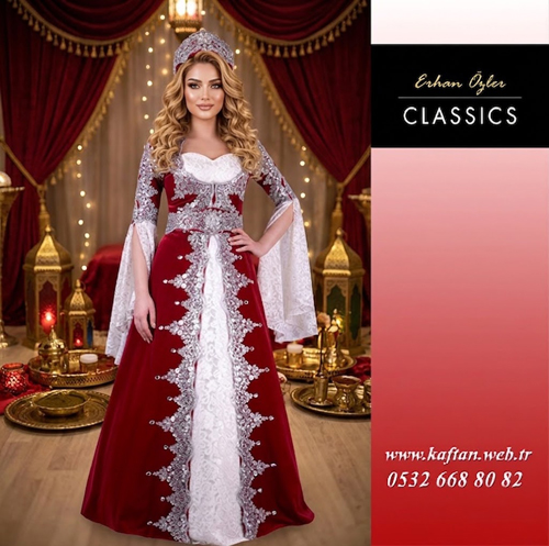 Kırmızı kadife kaftan
