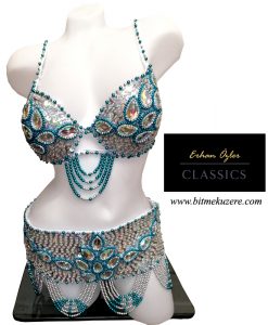 Gümüş Oryantal kostümü